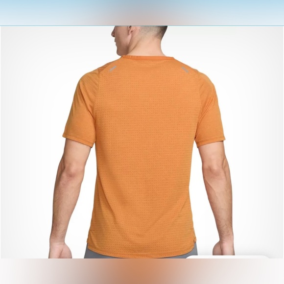 Nike Mens running shirt Rise 365 - Picture 2 of 2